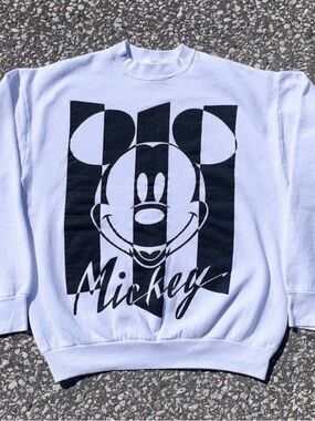 Vtg 90s Mickey & Co Donnkenny Sweatshirt L 22x25.5 Disney Made in USA